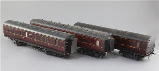 Three coaches (Exley) nos.7711 brake end, no.31188 baggage van and 1st and 3rd class brake end
